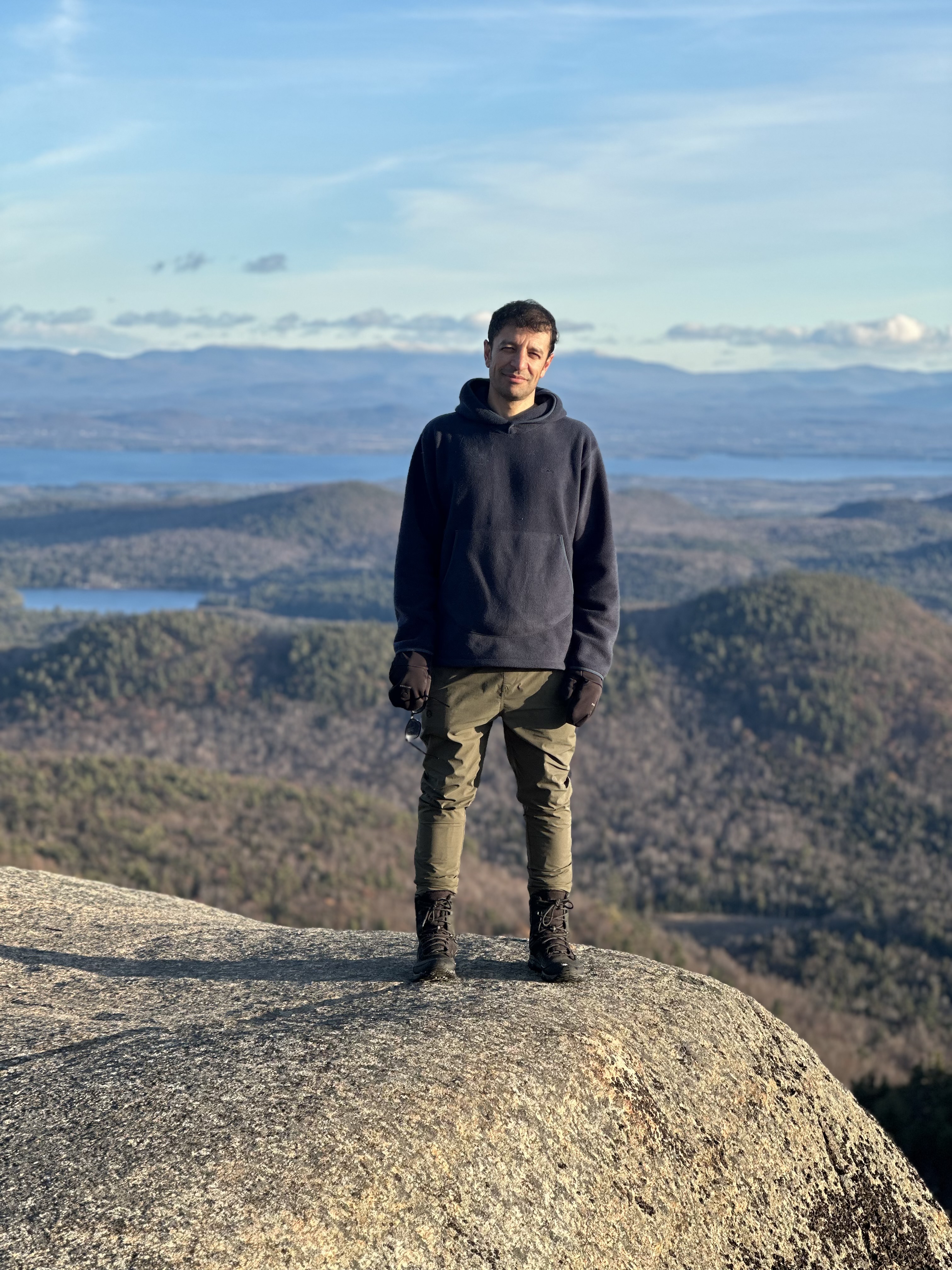 Hassan Rezaee outdoors